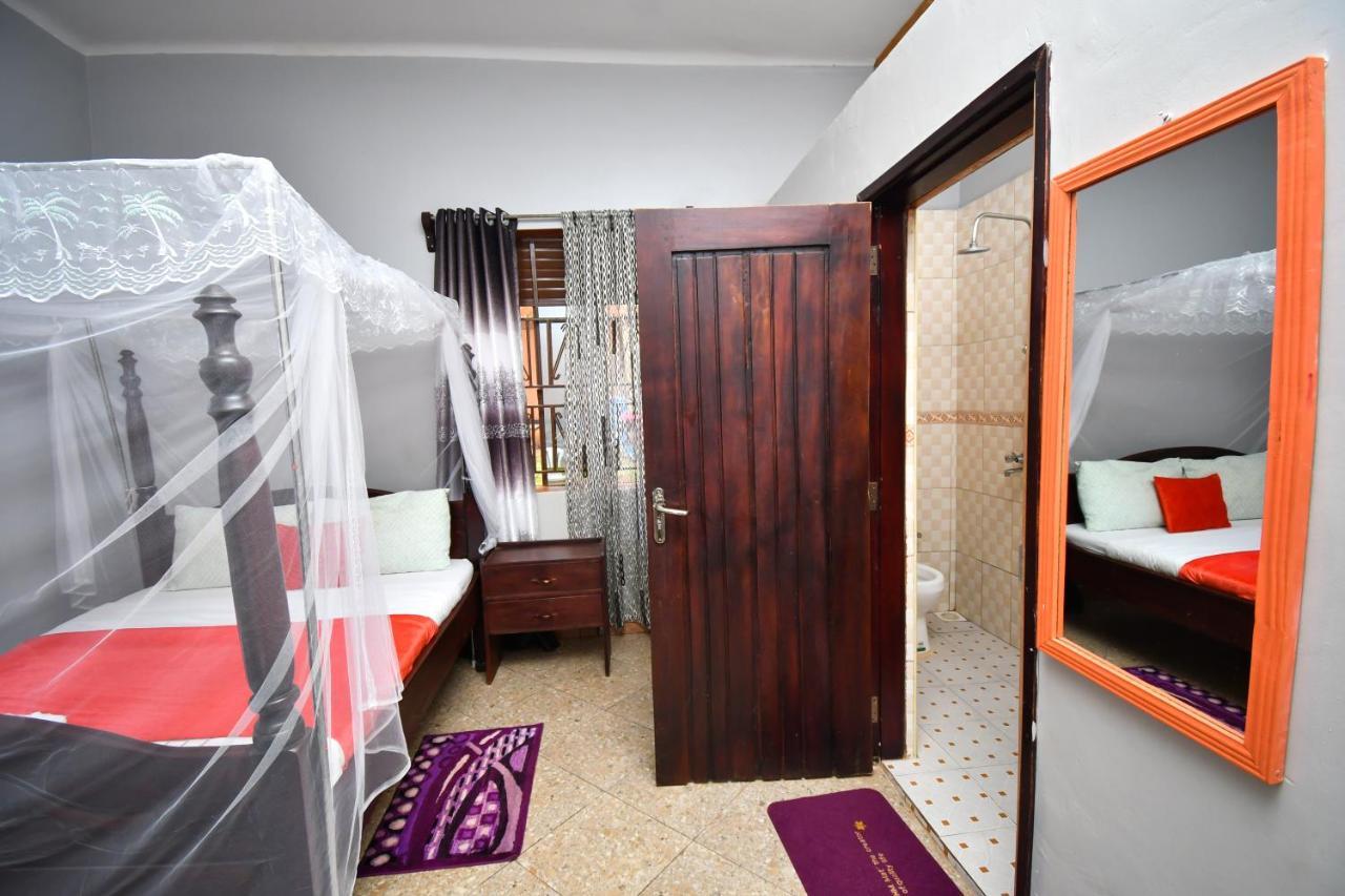Jinja Grand Hotel Exterior photo